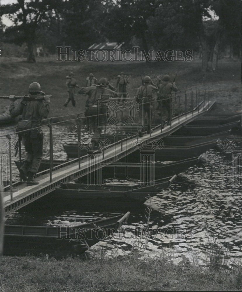 1973 Press Photo Illinois Army National Guard Bridge - RRV68547 - Historic Images