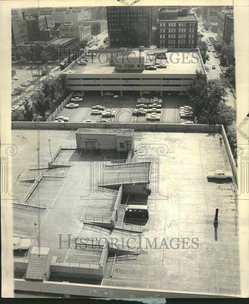 1964 Wesley Memorial hospital Street City - Historic Images