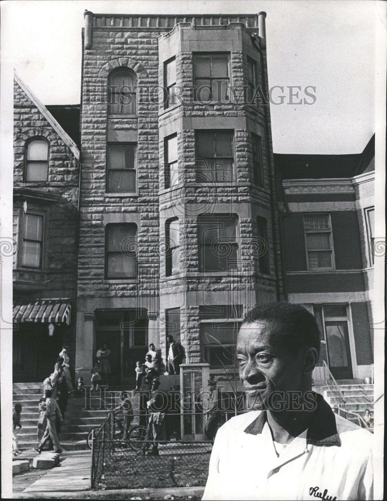 1969 Press Photo Rufus Thomas Bowen Huse Front - RRV69179 - Historic Images