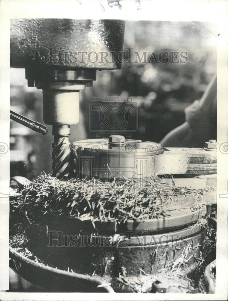 1952 Press Photo Electronic Cutting Tools Mills Chicago - RRV69631 - Historic Images