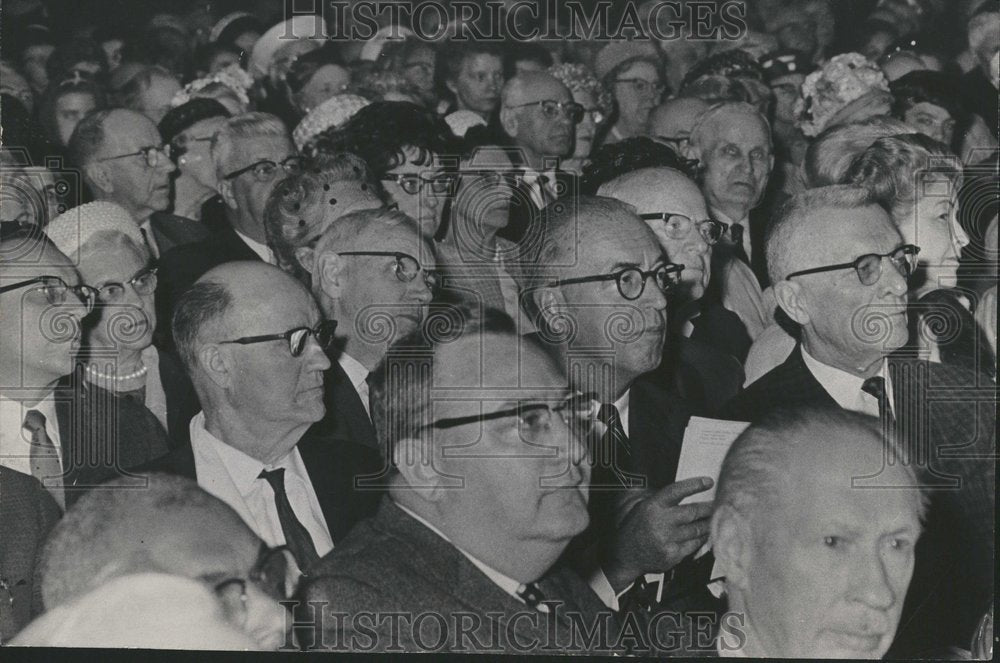 1966 Commonwealth Edison Shareholders - Historic Images