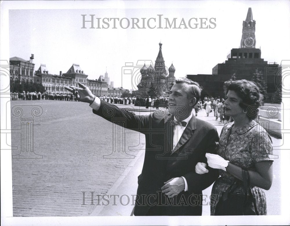 1959 Gov. Robert Meyner visits Russia - Historic Images