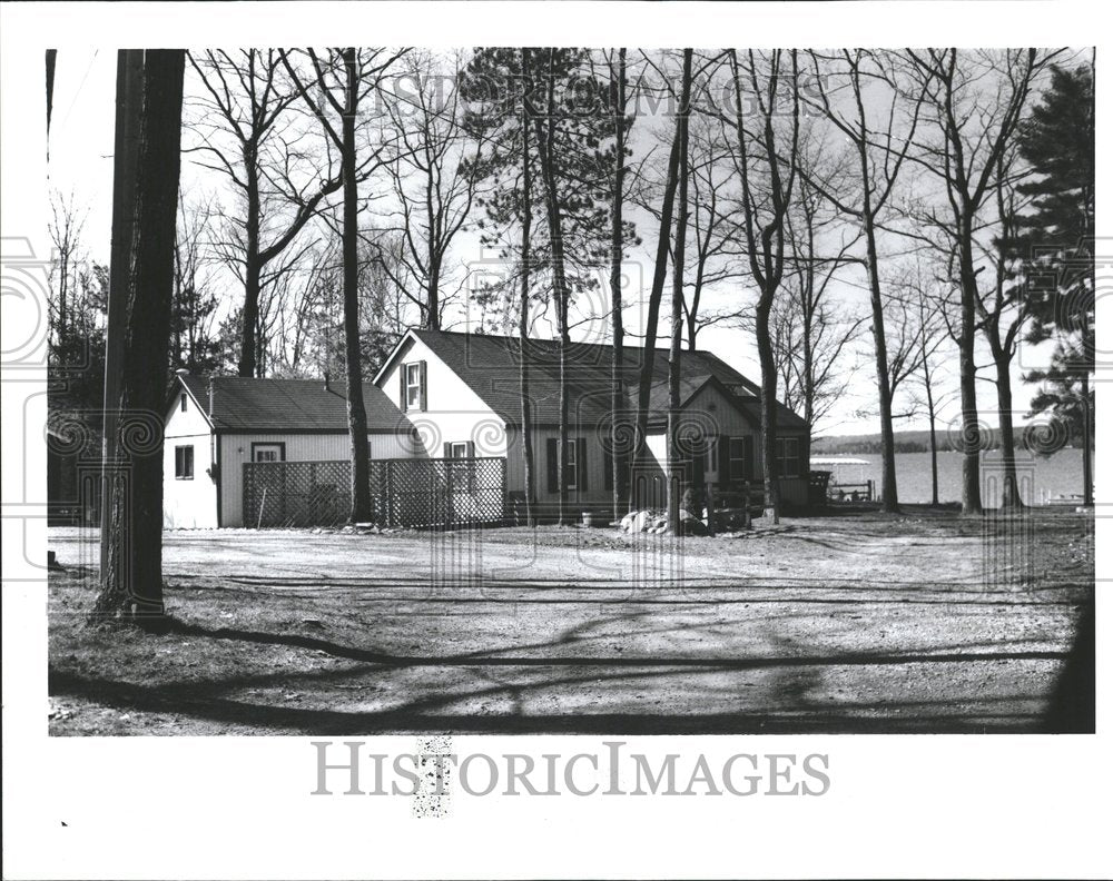 1991 Home Arbutus Beach Otsego Lake - Historic Images