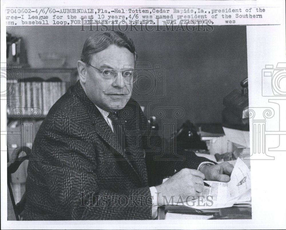 1960 Press Photo Hal Totten Cedaar basball president - Historic Images