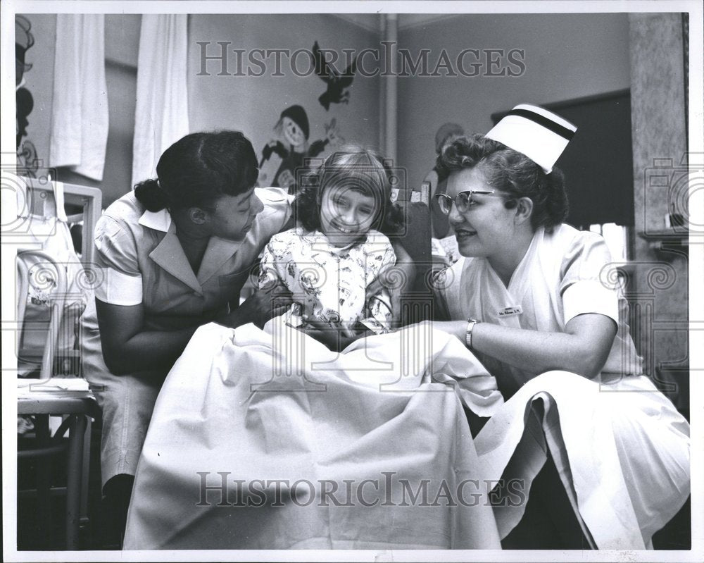 1960 Lilla Mae Wright nurse Miss Juanita - Historic Images