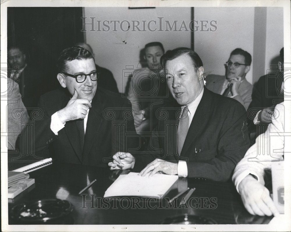 1958 Leonard Woodcock VAW Bar Negotiations - Historic Images