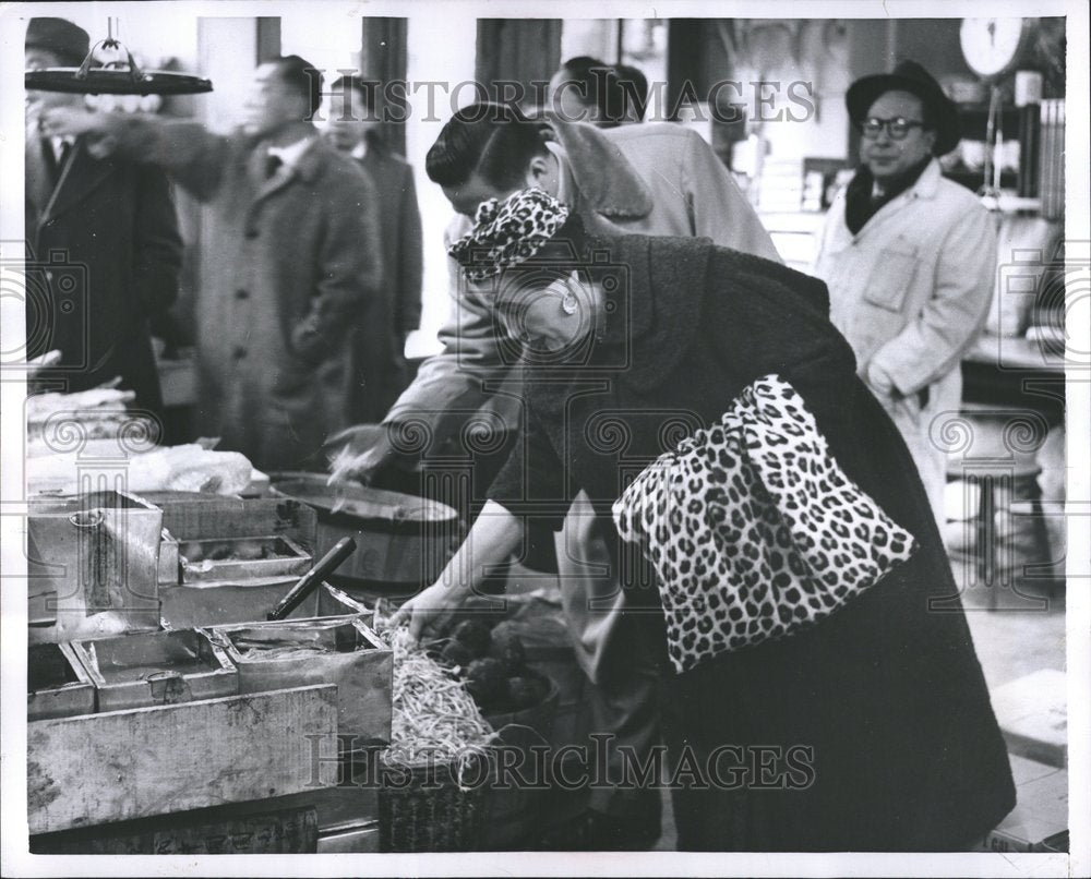 1955 Mrs. Pike Clarence Restaurateur Food - Historic Images