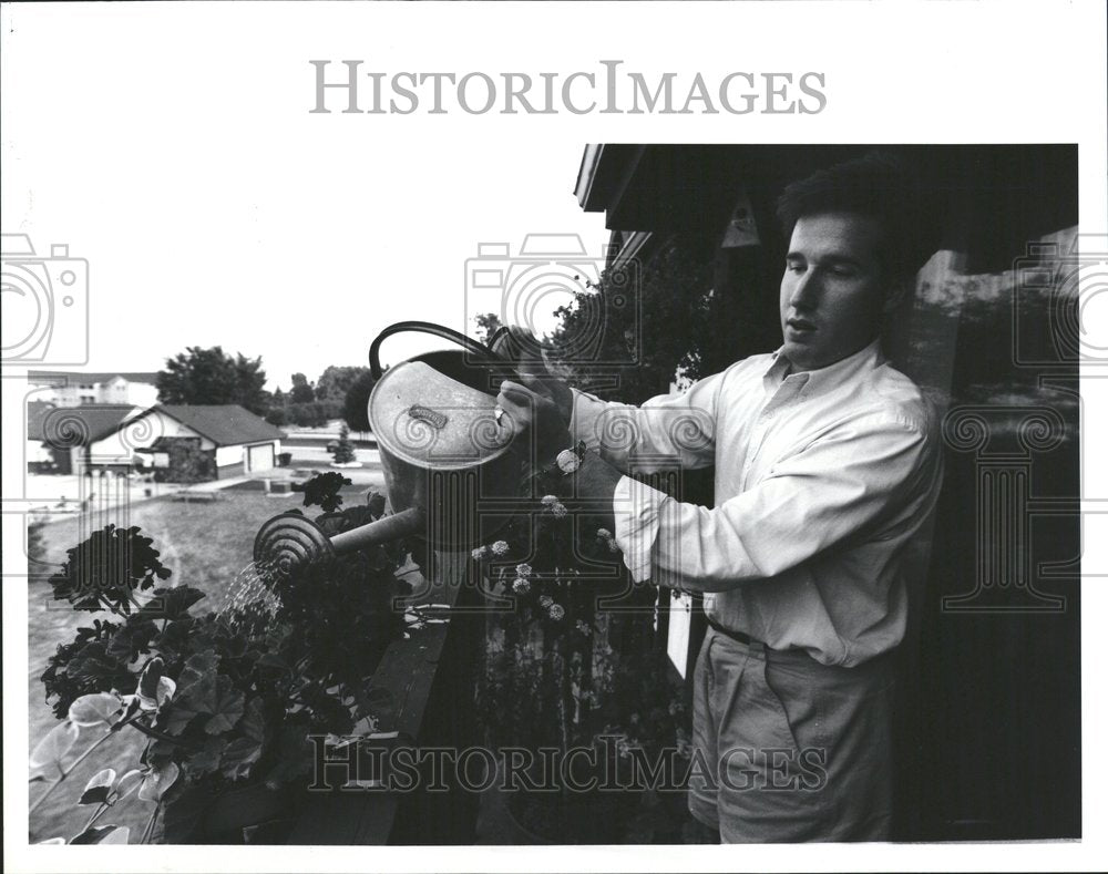 1991 Walt Pilon balcony garden Mt Cleme - Historic Images