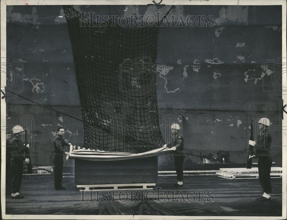 1950, Casket Individuality Hold Ship Oversea - RRV72651 - Historic Images