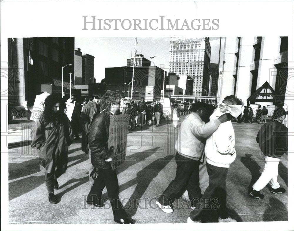 1992 Press Photo Bruce Walden Anthony Williams Protest - RRV72673 - Historic Images