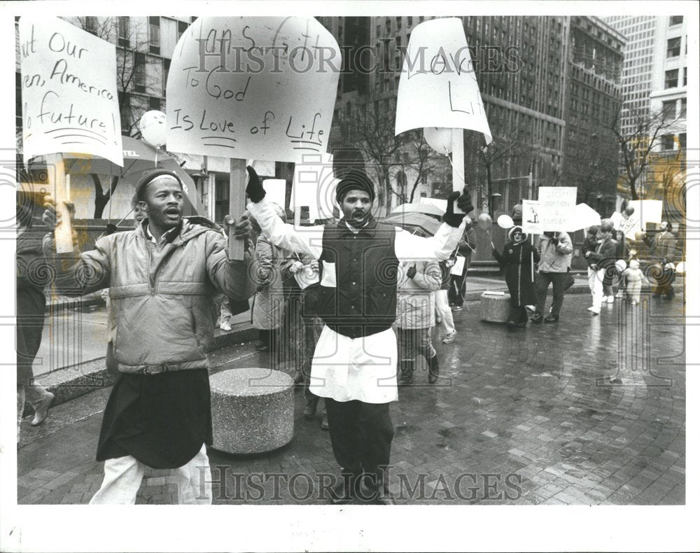 1968 Lifespan Kennedy square babies legal - Historic Images