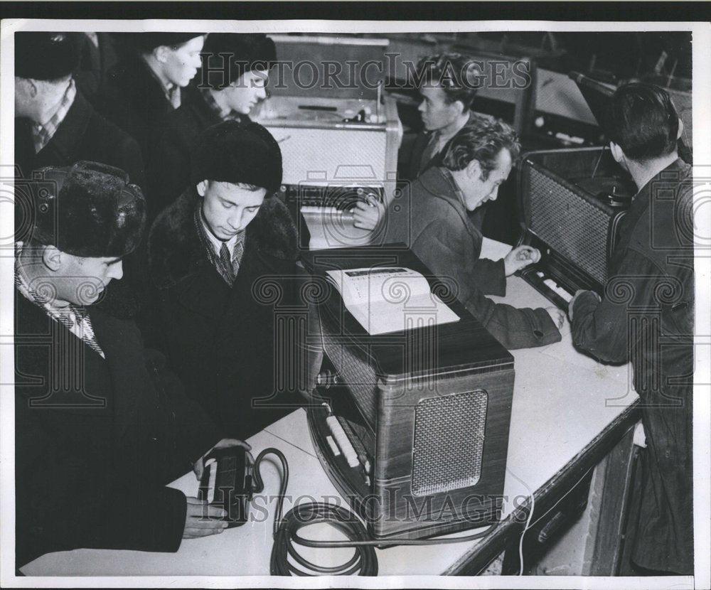 1959 Press Photo Radio TV Department Russia Store - Historic Images