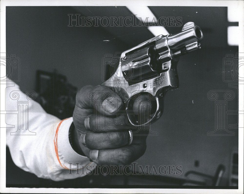 1970 Press Photo Robert Locke is a former editor for Fr - RRV73327 - Historic Images