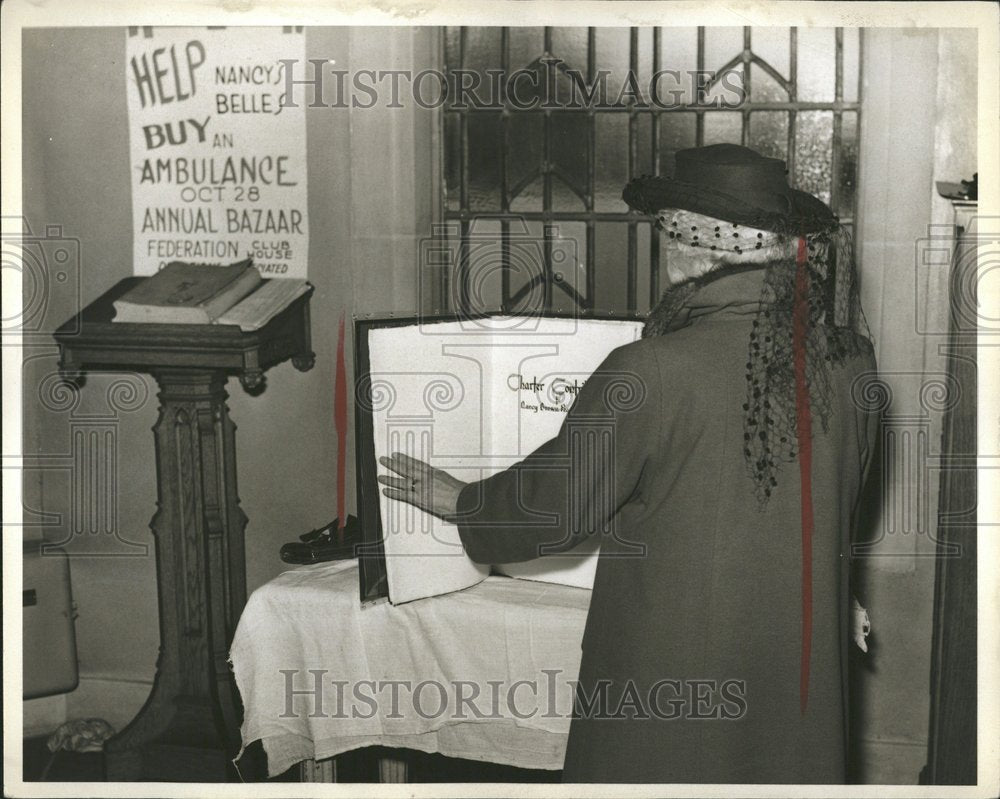 1942, Nancy Brown Book Place Carillon Nancy - RRV73827 - Historic Images