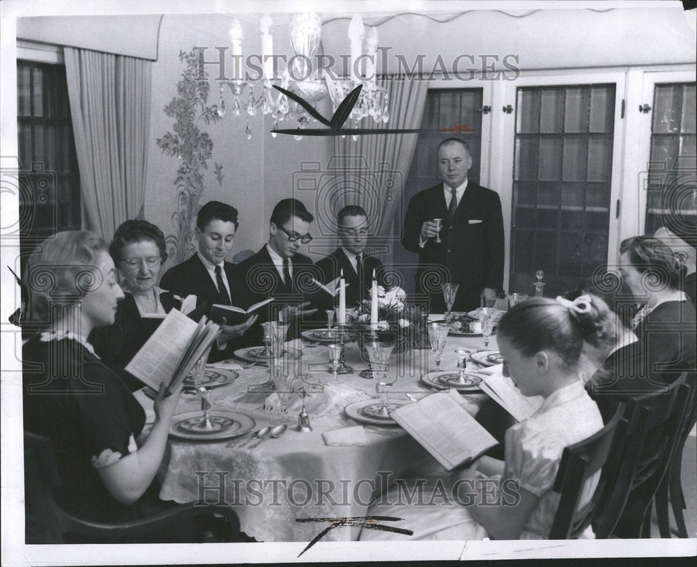 1957 Jew Round table Mrs Anna Gmsu David-Historic Images