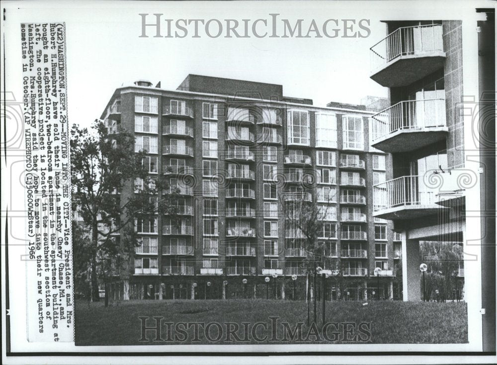 1966 Press Photo Hubert Humphrey homr Chevy Chase - RRV74043 - Historic Images