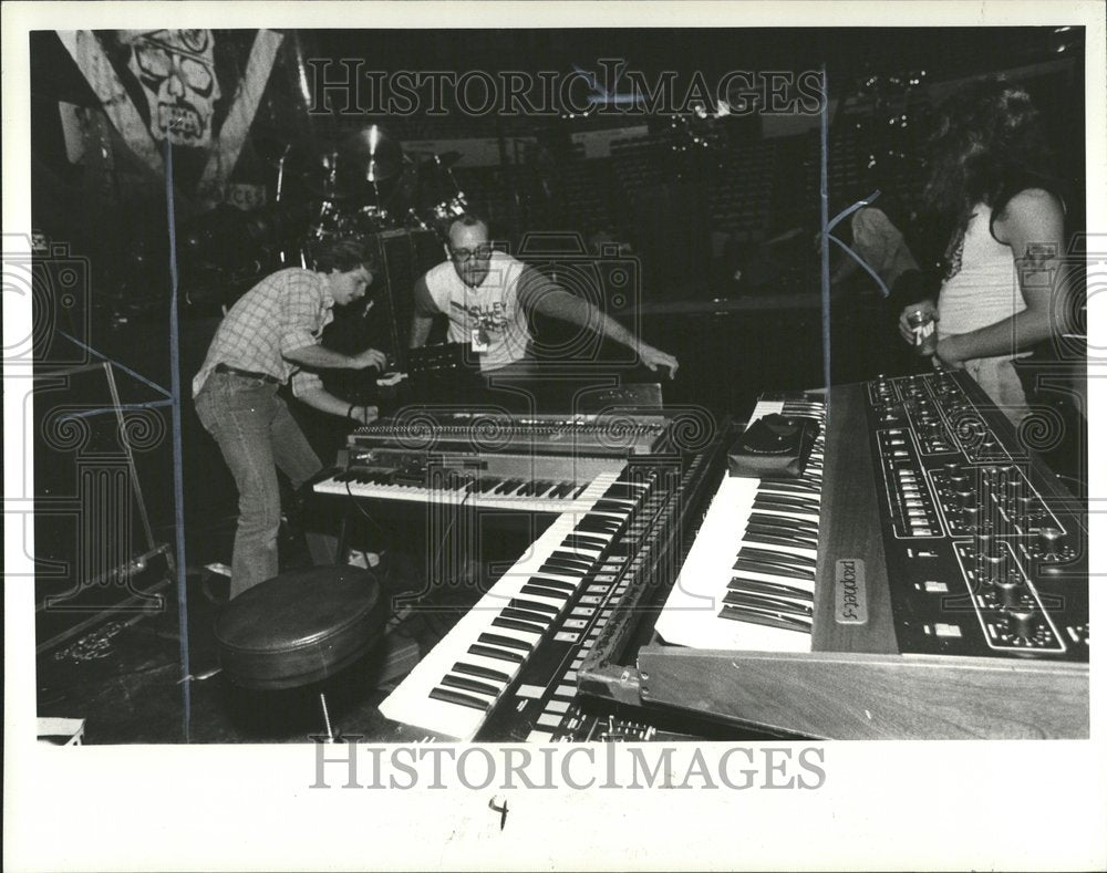 1981, Music Rock Joe Louis Arena Instrument - RRV74245 - Historic Images