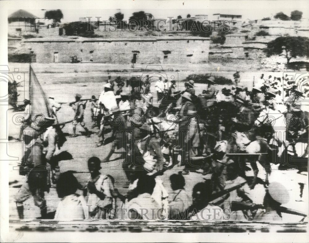 1935 Press Photo Ras Gugsa troops Marketa city Wars - Historic Images
