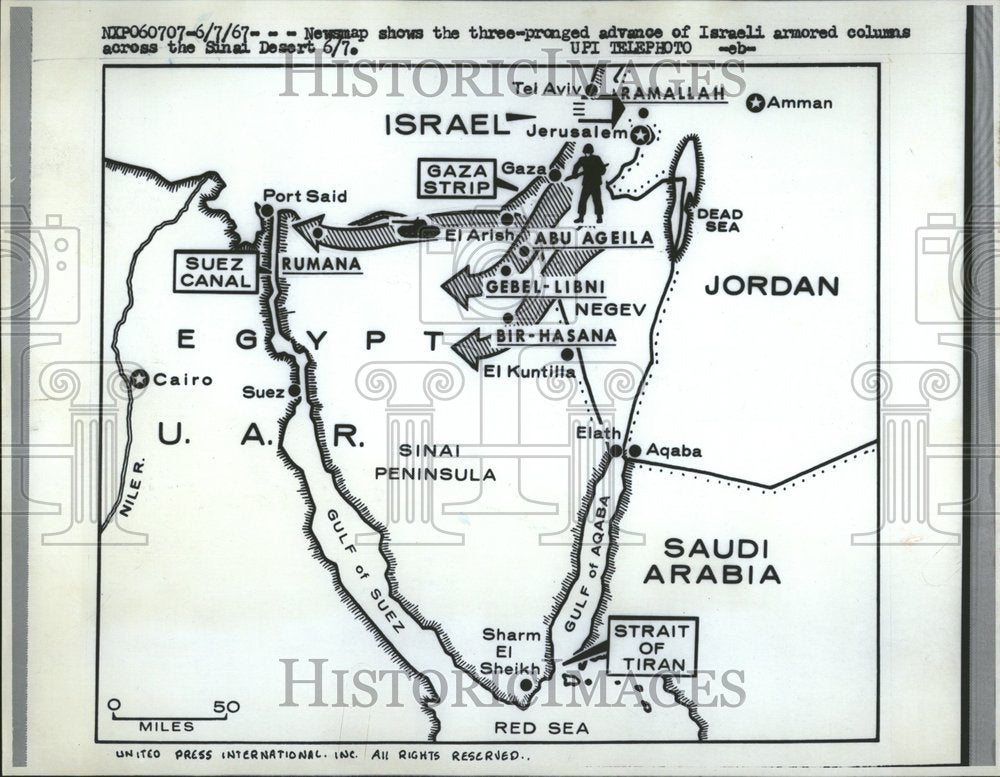 1967 Press Photo War Israeli Armoured Senai Desert - RRV74489 - Historic Images