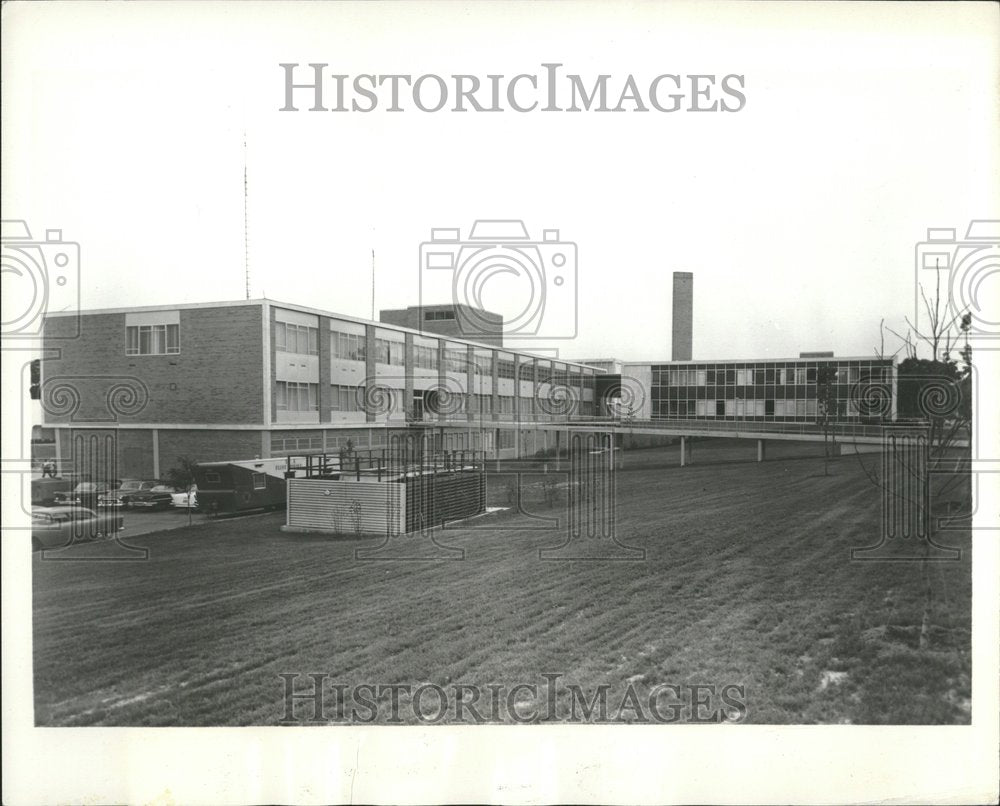 Press Photo Flint Police Building boat Jail Country - Historic Images