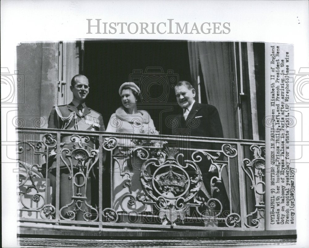 1957 Coty Rene Queen Elizabeth England - Historic Images