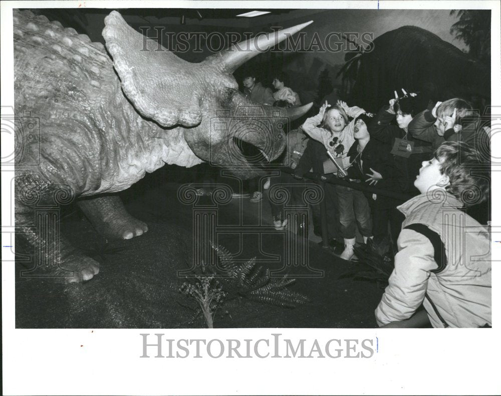 1987, Flints Sloan Museum Clarkston Sashabaw - RRV74711 - Historic Images