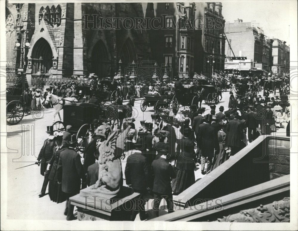 1938, Fashion Parade Easter View Avenue - RRV74741 - Historic Images