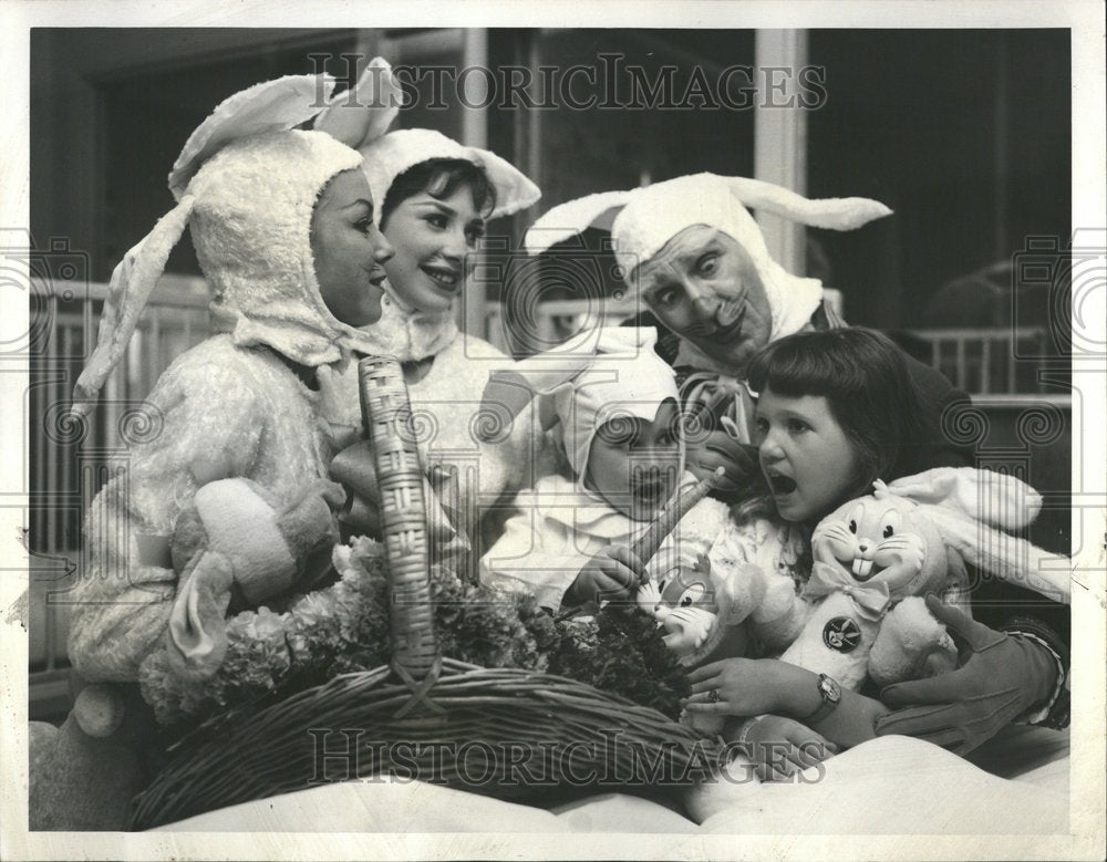 1961, Wesley Memorial Hospital Easter Bunnie - RRV74753 - Historic Images
