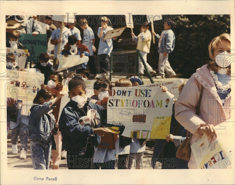 1990, Parade Grade Fifth Morgan Park School - RRV74869 - Historic Images