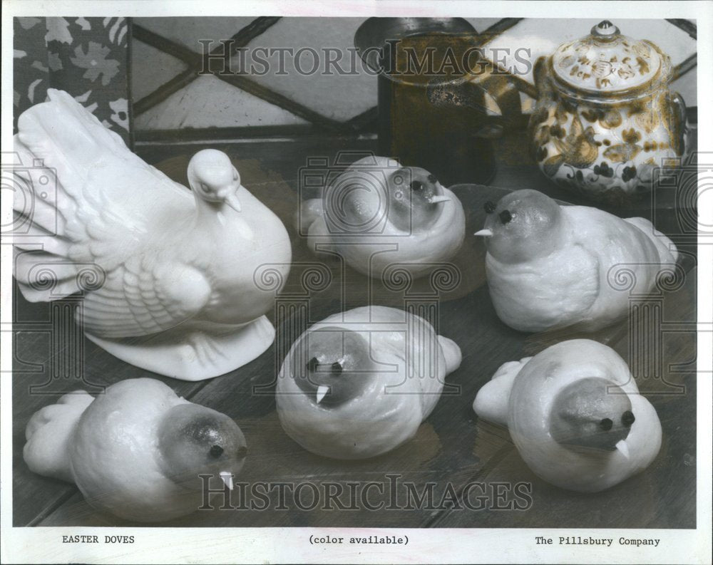 1983, Easter Doves Beards Phillsbury Company - RRV74929 - Historic Images