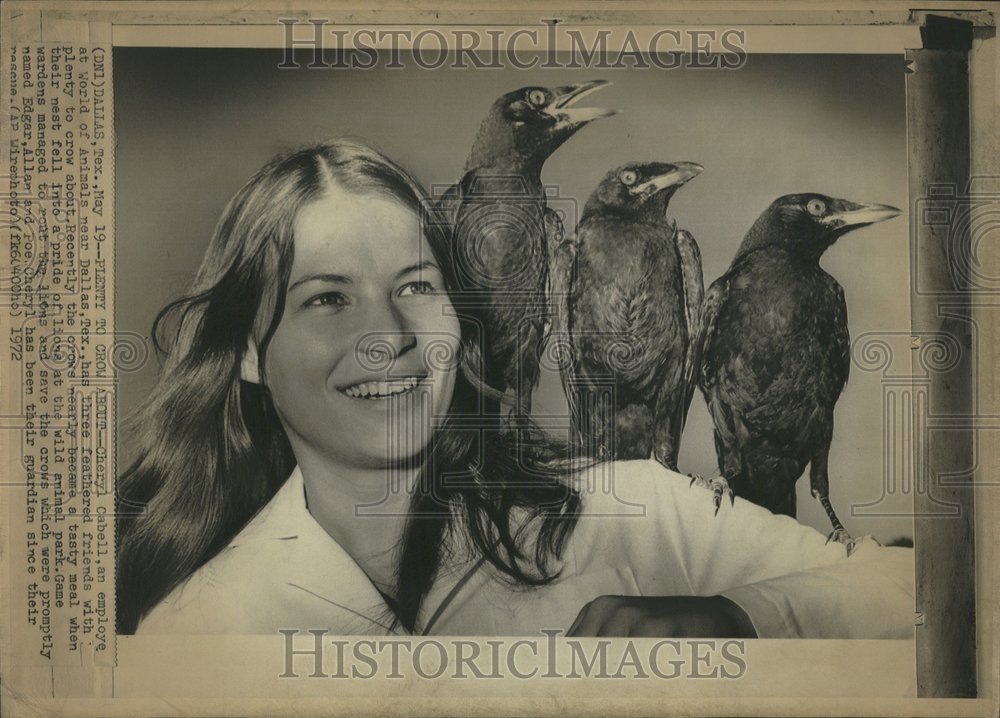 1972, Cheryl Cabell Dallas Texas animals - RRV74933 - Historic Images