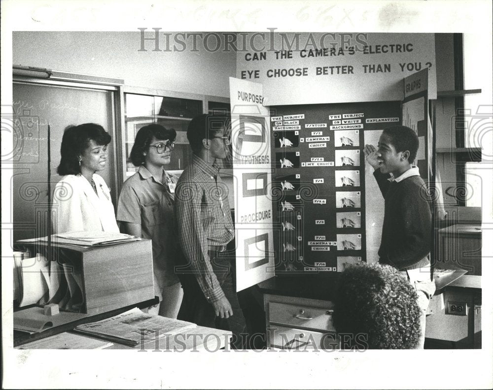 1983, Brenda Earhart Maxine Hudgins Scott - RRV75159 - Historic Images