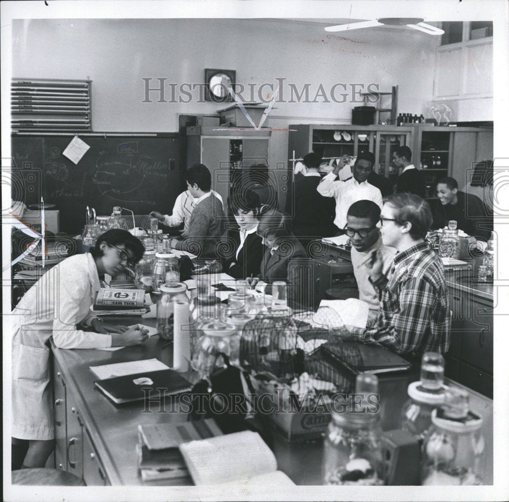 1967, Biology Lab Cass Tech High School - RRV75229 - Historic Images