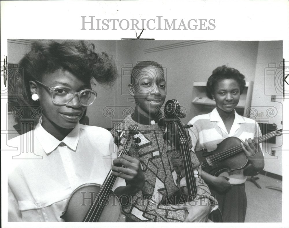 1988, Violinist Jamila Robinson Nobel Cass - RRV75243 - Historic Images