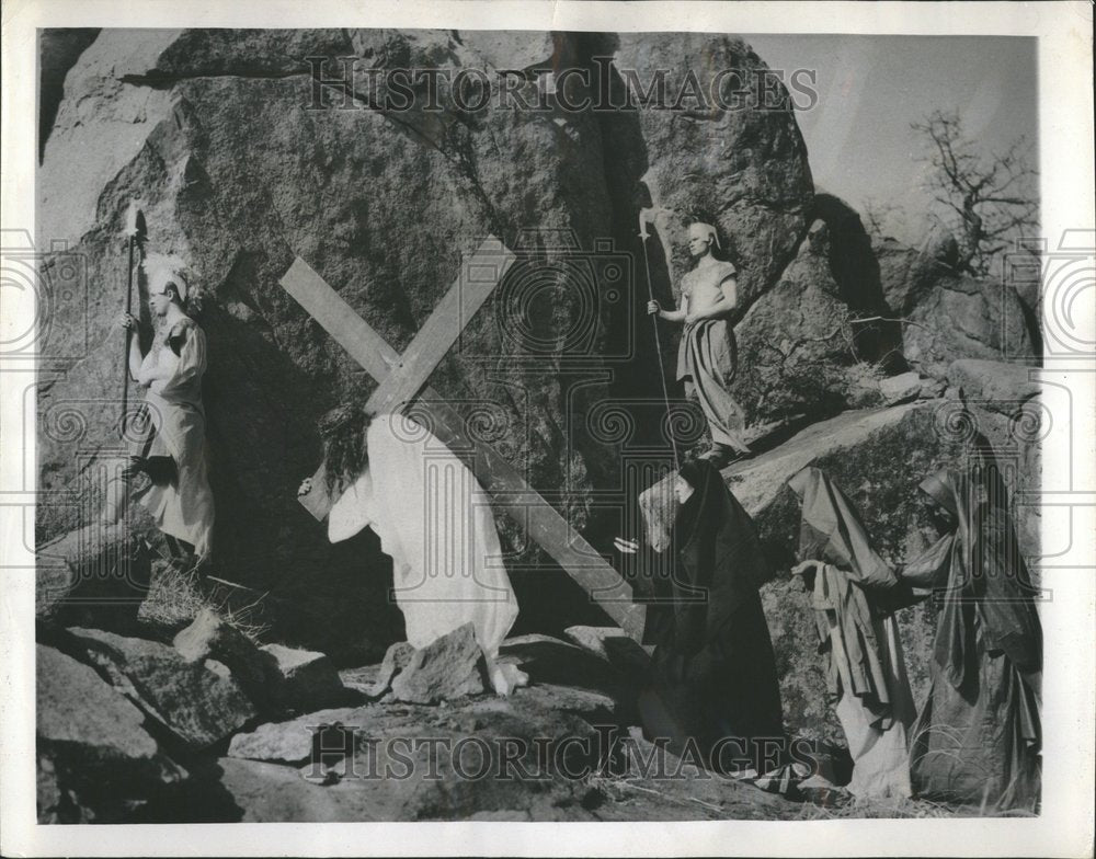 1949, Easter Pageant Way of the Cross - RRV75565 - Historic Images