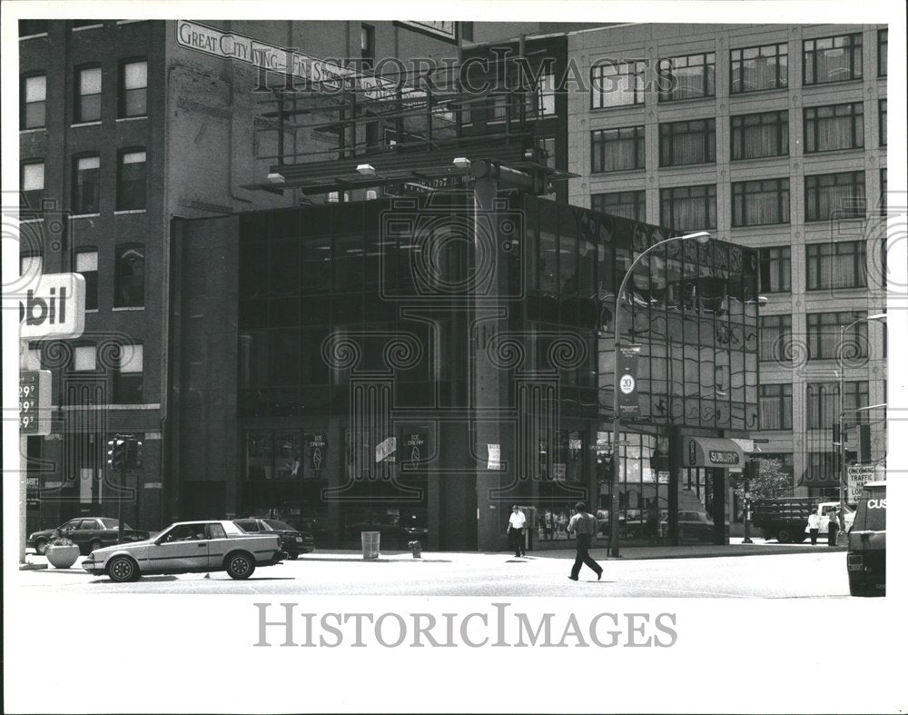 1991 Press Photo Billbiiard Building Congress Dearborn - RRV75623 - Historic Images