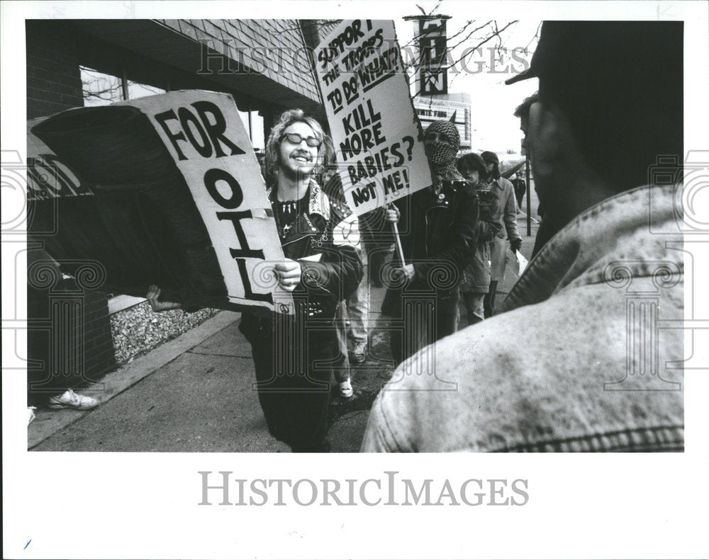 1991, Randy Sweetwine Protests Draft - RRV75819 - Historic Images