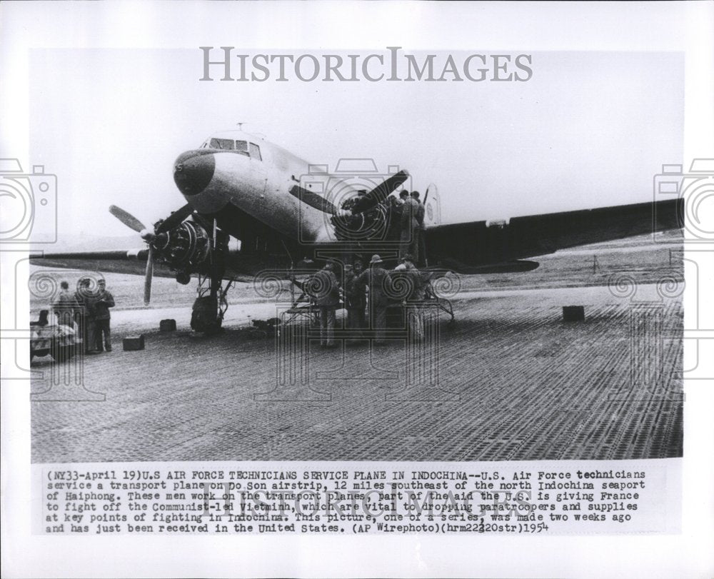 1954 US Air Force Transport Plane - Historic Images