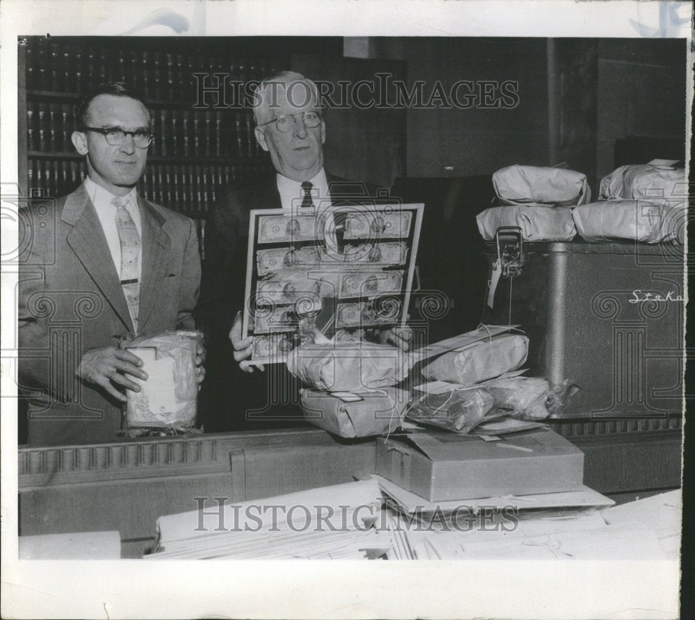 1956, Court Clerk William Prendible - RRV76005 - Historic Images