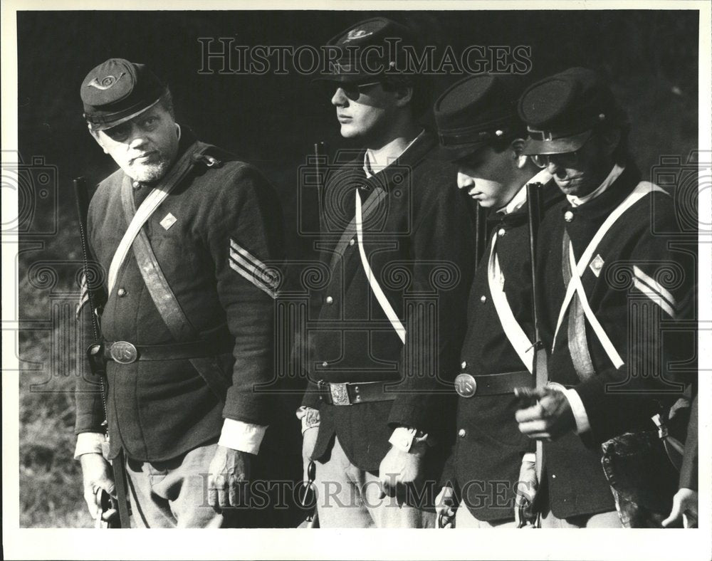 1991, Sgt. Dave Sutter Checks Formation - RRV76337 - Historic Images