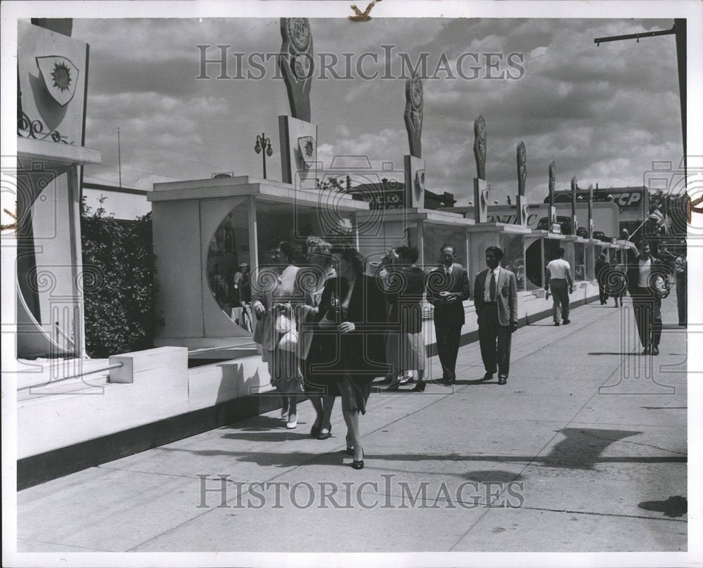 1954 Quellette Ave Exhibit Windsor Ont Can.-Historic Images