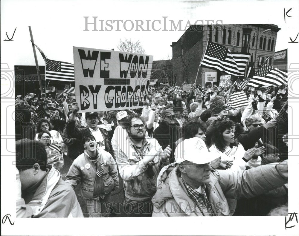 1991 Press Photo Victory Rally In Mt Clemons, Michigan - Historic Images