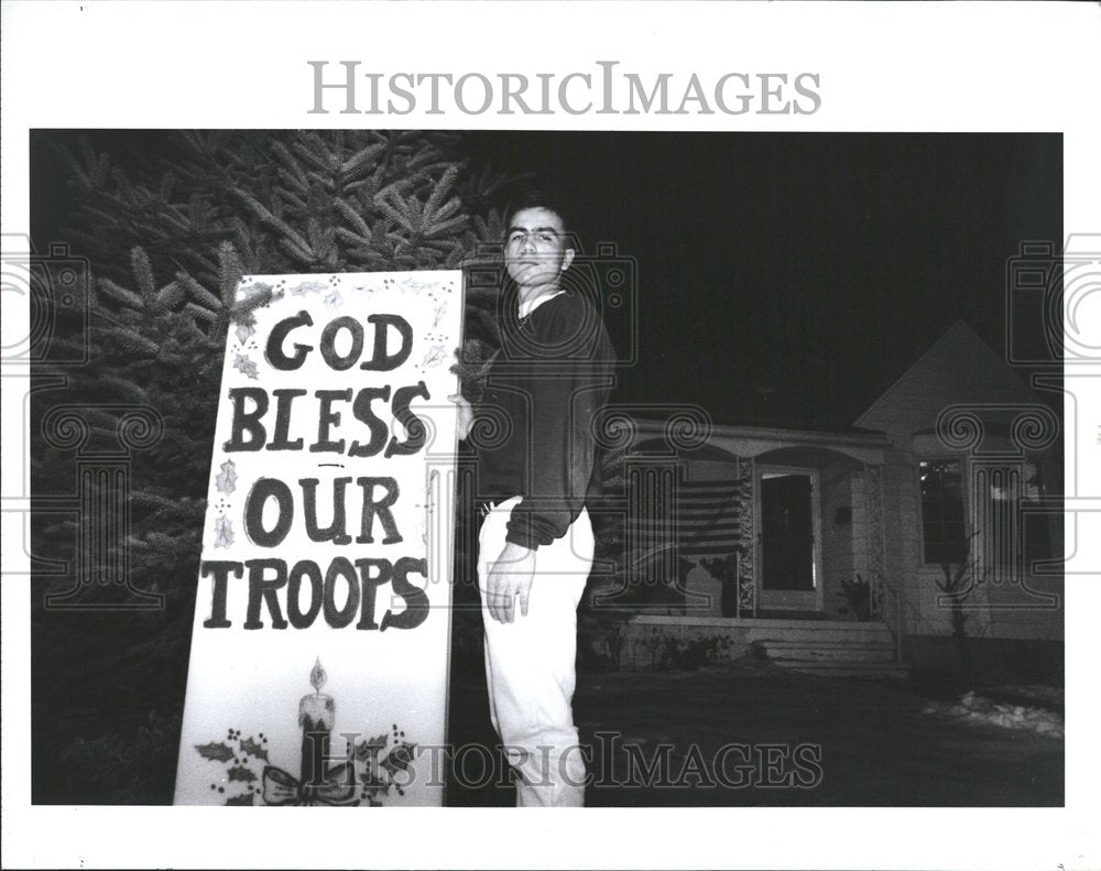 1991, God Bless Our Troops Sign Michigan - RRV76613 - Historic Images