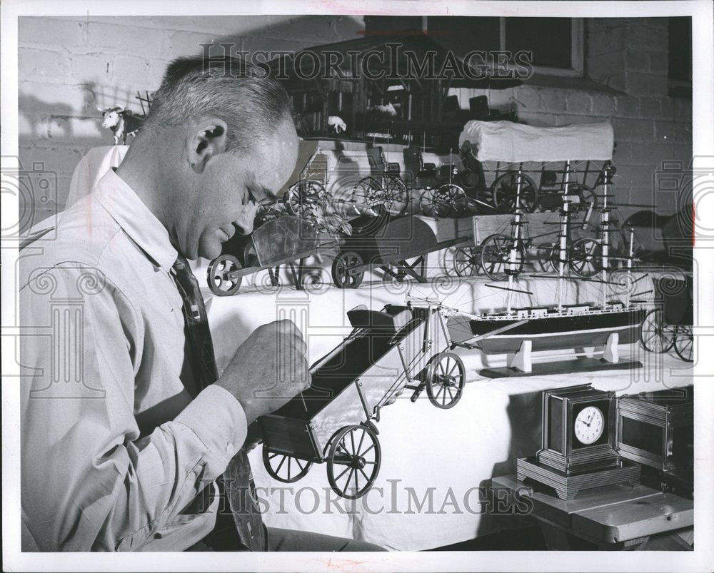 1952 Joe Hoxey Building Miniatures - Historic Images