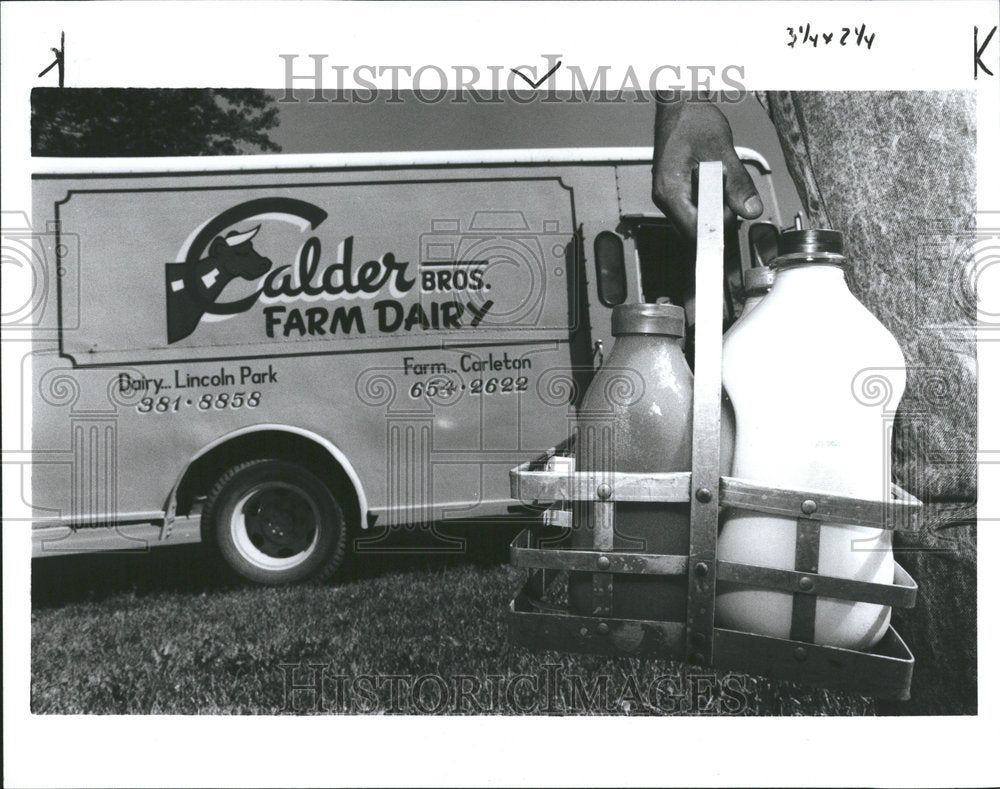 1990, Calden Farm Diary Milk - RRV77027 - Historic Images