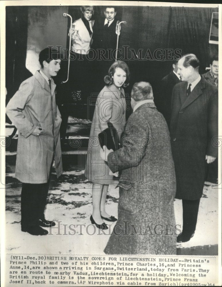 1964 Press Photo The Royal Family In Switzerland - RRV77107 - Historic Images