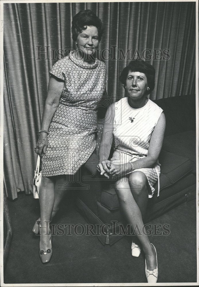 1969, Mrs Rogers Mead Mrs William E. Bradfor - RRV77247 - Historic Images