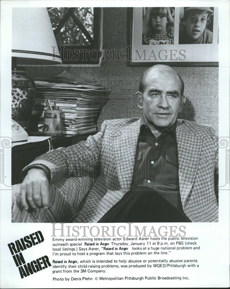 1979 Ed Asner Raised in Anger - Historic Images