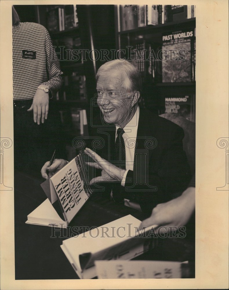 1994, Former Pres Carter At Book Signing - RRV78293 - Historic Images