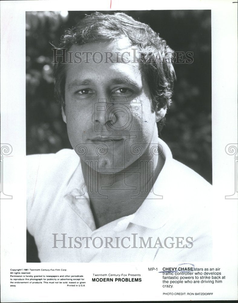 1982 Press Photo Modern Problems Film Actor Chevy Chase - Historic Images